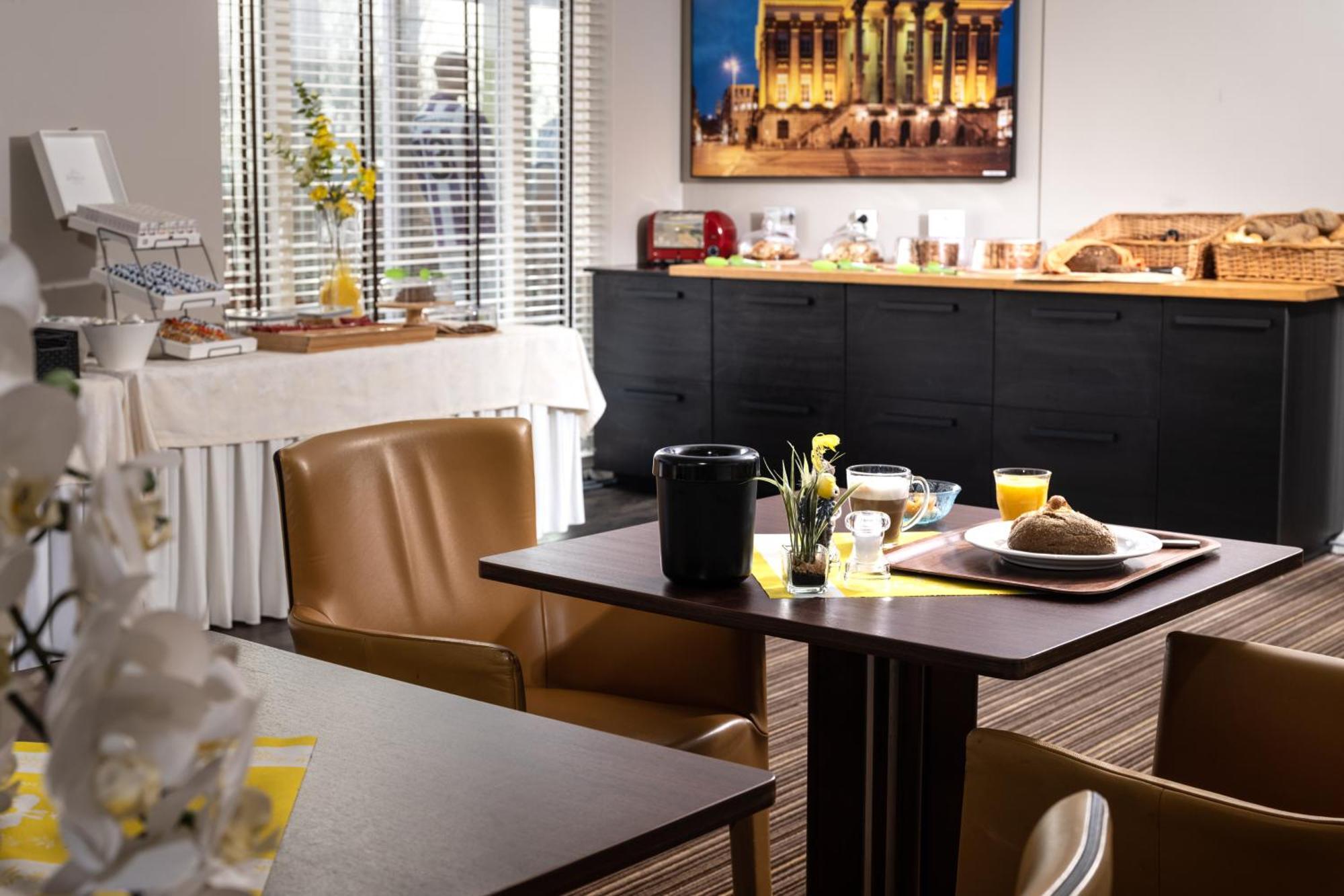 Best Western Plus Hotel Restaurant Адуард Экстерьер фото
